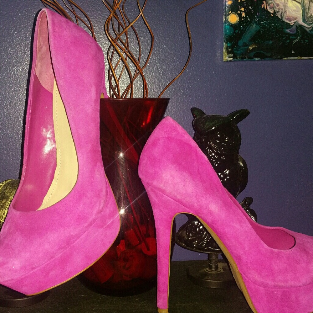 🔴SALE🔴Fuschia pink stillettos